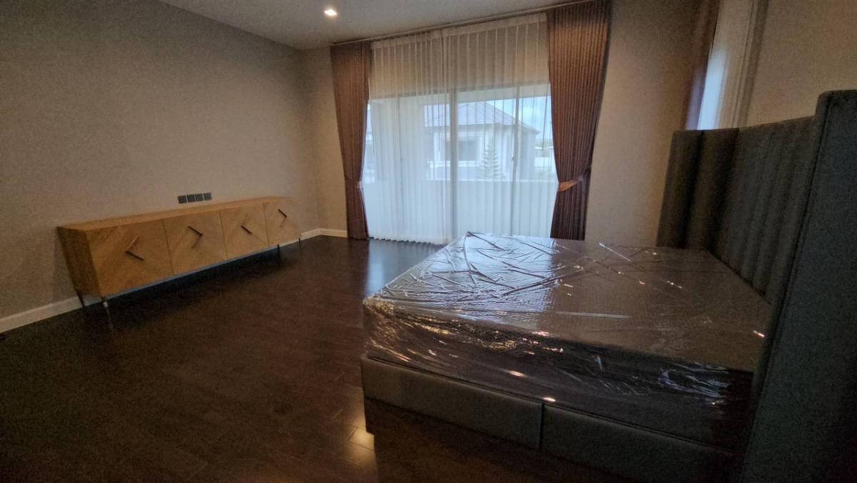 ขายบ้านลาดกระบัง สุวรรณภูมิ : ขายบ้าน grand bangkok boulevard ขนาด 447 Sq.m 4 bed 5 bath เพียง 42 MB ติดต่อ 086-795-9997 จิมมี่