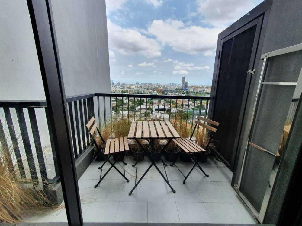 ขายคอนโดอ่อนนุช อุดมสุข : ขายคอนโดริธึ่ม สุขุมวิท 44/1 ติด BTS พระโขนง  ชั้นสูง ห้อง Duplex วิวเมือง โลเคชัน BTS พระโขนง ขนาด 60 ตรม.