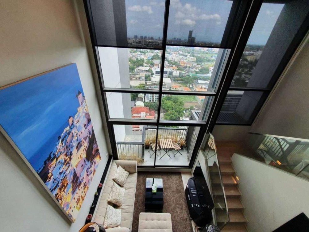 ขายคอนโดอ่อนนุช อุดมสุข : ขายคอนโดริธึ่ม สุขุมวิท 44/1 ติด BTS พระโขนง  ชั้นสูง ห้อง Duplex วิวเมือง โลเคชัน BTS พระโขนง ขนาด 60 ตรม.