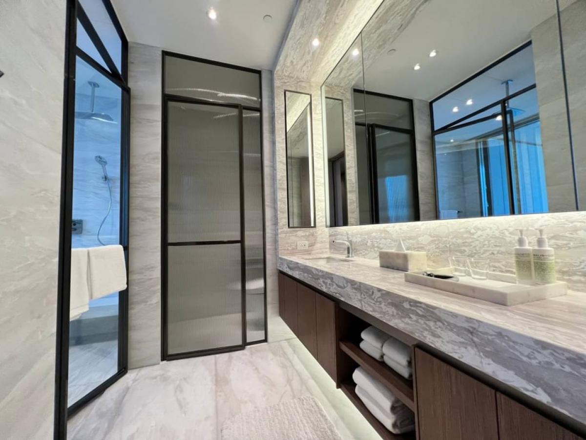 ขายคอนโดวิทยุ ชิดลม หลังสวน : |ซื้อตรงจากโครงการ| ขายคอนโด Scope Langsuan ขนาด 85 Sq.m 1 bed 2 bath เพียง 35 MB เท่านั้น ติดต่อ 086-795-9997 จิมมี่