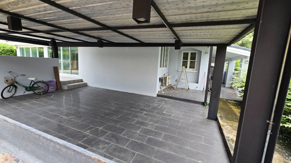 ขายบ้านเกษตรศาสตร์ รัชโยธิน : ขายบ้านเดี่ยว 2 ชั้น หมู่บ้านนันทวัน-วัชรพล  ถนนสุขาภิบาล 5 เขตบางเขน กรุงเทพมหานคร เนื้อที่ 91 ตารางวา พื้นที่ใช้สอย 220 ตารางเมตร 4 ห้องนอน 3 ห้องน้ำ