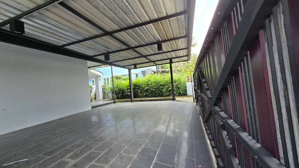 ขายบ้านเกษตรศาสตร์ รัชโยธิน : ขายบ้านเดี่ยว 2 ชั้น หมู่บ้านนันทวัน-วัชรพล  ถนนสุขาภิบาล 5 เขตบางเขน กรุงเทพมหานคร เนื้อที่ 91 ตารางวา พื้นที่ใช้สอย 220 ตารางเมตร 4 ห้องนอน 3 ห้องน้ำ