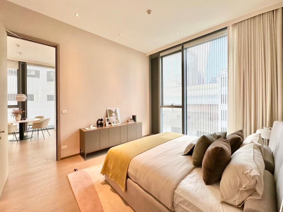 ขายคอนโดวิทยุ ชิดลม หลังสวน : ราคาพิเศษ ขายคอนโด Scope Langsuan ขนาด 85 Sq.m 1 bed 2 bath เพียง 35 MB เท่านั้น ติดต่อ 086-795-9997 จิมมี่