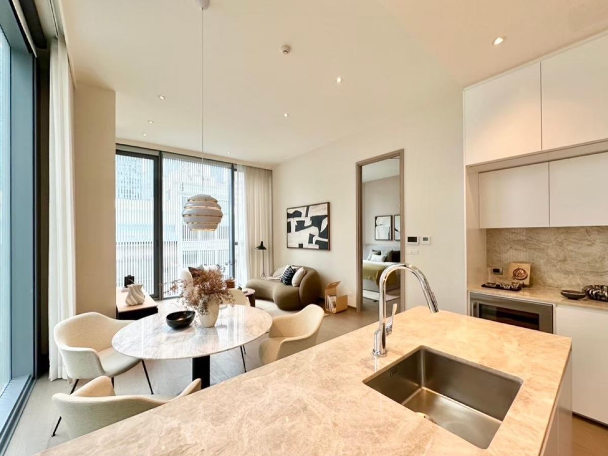 ขายคอนโดวิทยุ ชิดลม หลังสวน : 𝐇𝐎𝐓 𝐃𝐄𝐀𝐋 ขายคอนโด Scope Langsuan ขนาด 85 Sq.m 1 bed 2 bath เพียง 35 MB เท่านั้น ติดต่อ 086-795-9997 จิมมี่