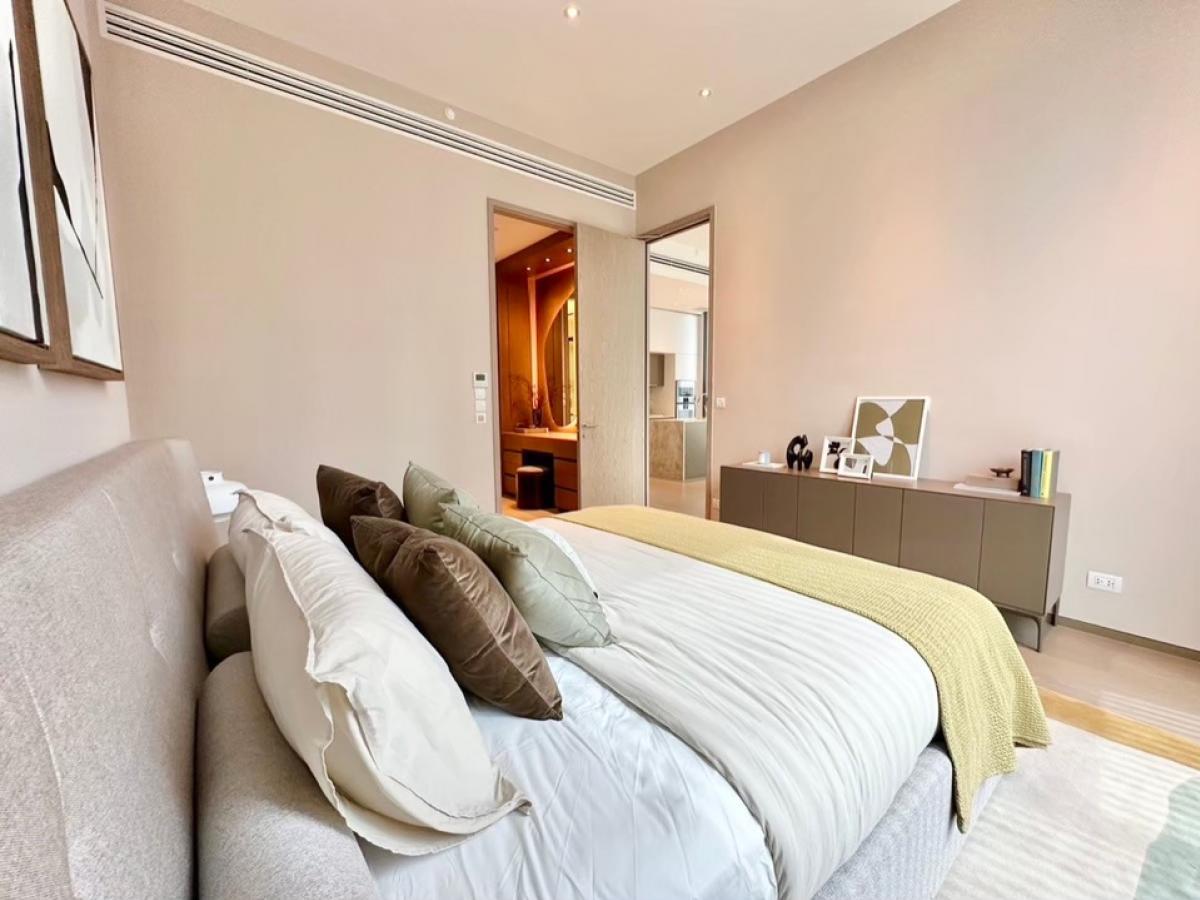 ขายคอนโดวิทยุ ชิดลม หลังสวน : 𝐇𝐎𝐓 𝐃𝐄𝐀𝐋 ขายคอนโด Scope Langsuan ขนาด 85 Sq.m 1 bed 2 bath เพียง 35 MB เท่านั้น ติดต่อ 086-795-9997 จิมมี่