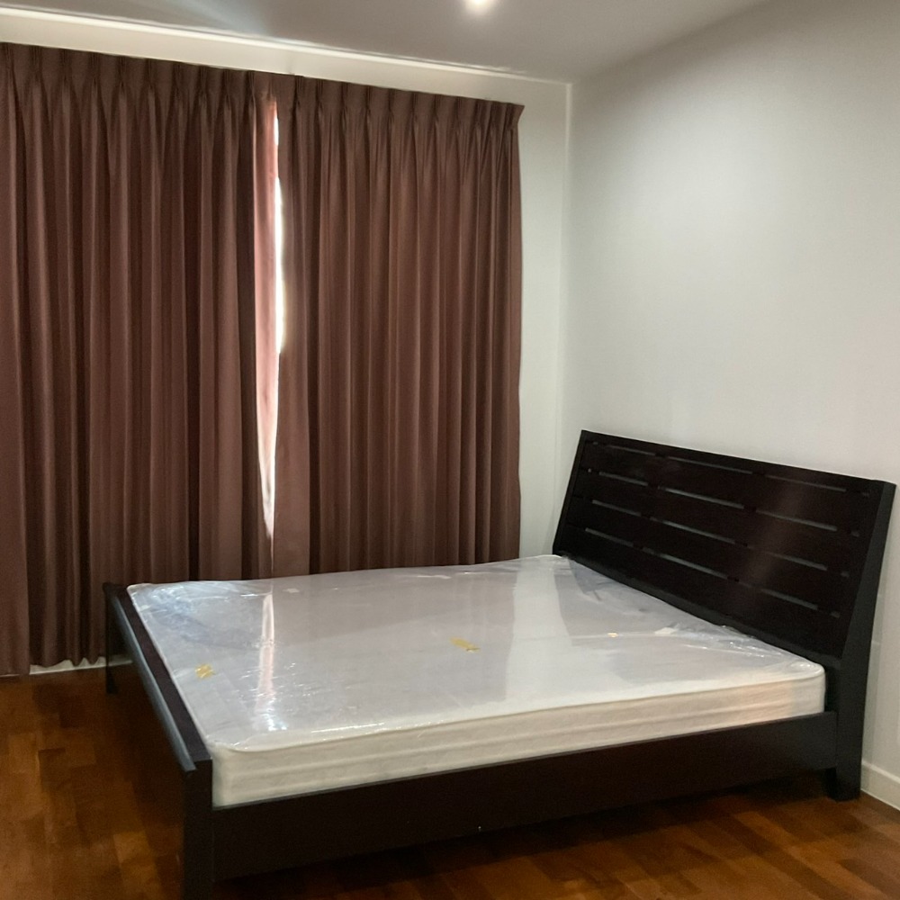 For RentCondoSukhumvit, Asoke, Thonglor : • 𝐑𝐄𝐍𝐓 • 𝐁𝐚𝐚𝐧 𝐒𝐢𝐫𝐢 𝟐𝟒 • 𝟑 𝐁𝐞𝐝 • 𝟏𝟒𝟓 𝐒𝐪𝐦. • 𝟕𝟓𝟎𝟎𝟎 • 𝐅𝐮𝐫𝐧𝐢𝐬𝐡𝐞𝐝  𝐋𝐢𝐧𝐞 𝐈𝐃 : 𝐕𝐚𝐬𝐬𝐢𝐥𝐲