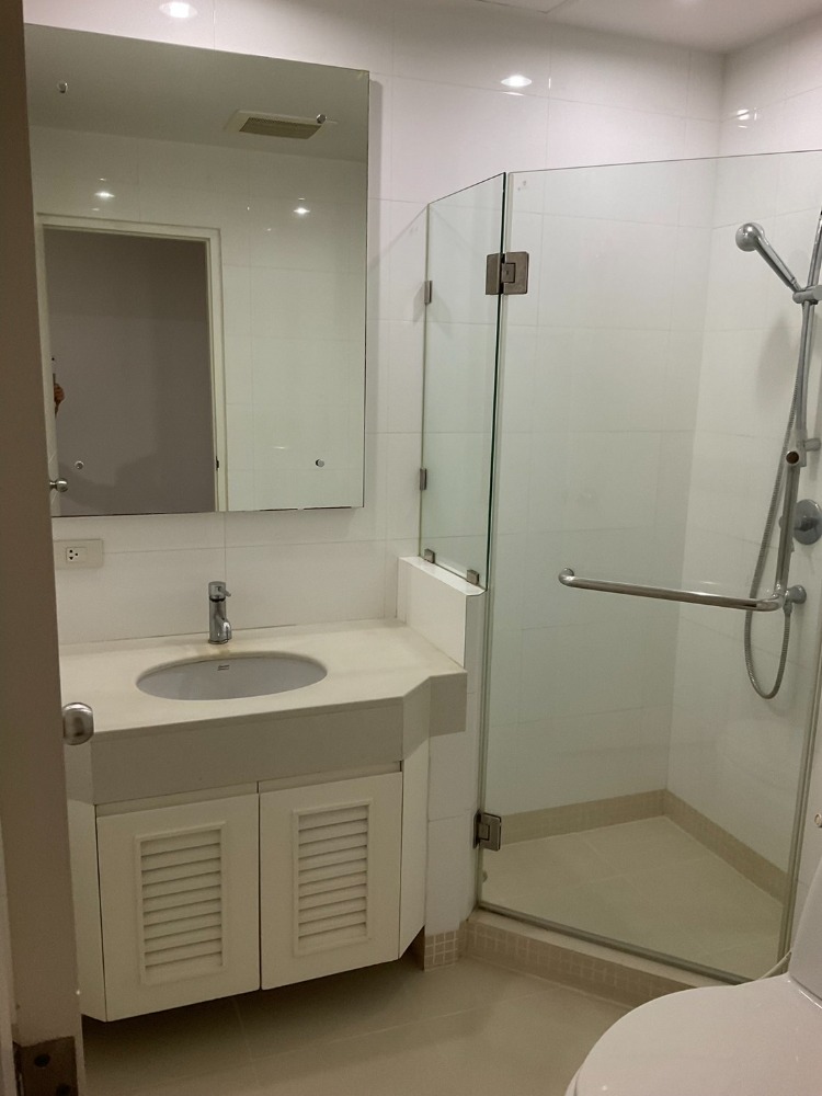 For RentCondoSukhumvit, Asoke, Thonglor : • 𝐑𝐄𝐍𝐓 • 𝐁𝐚𝐚𝐧 𝐒𝐢𝐫𝐢 𝟐𝟒 • 𝟑 𝐁𝐞𝐝 • 𝟏𝟒𝟓 𝐒𝐪𝐦. • 𝟕𝟓𝟎𝟎𝟎 • 𝐅𝐮𝐫𝐧𝐢𝐬𝐡𝐞𝐝  𝐋𝐢𝐧𝐞 𝐈𝐃 : 𝐕𝐚𝐬𝐬𝐢𝐥𝐲