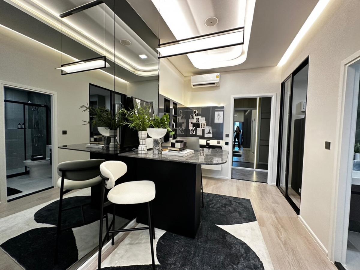 ขายดาวน์คอนโดพัฒนาการ ศรีนครินทร์ : 🏢 𝐒𝐔𝐏𝐄𝐑 𝐃𝐄𝐀𝐋 🏢 𝐌𝐨𝐝𝐢𝐳 𝐕𝐨𝐲𝐚𝐠𝐞 𝐒𝐫𝐢𝐧𝐚𝐤𝐚𝐫𝐢𝐧 คอนโดใหม่ในย่านศรีนครินทร์ ทำเลดีเยี่ยม เริ่มต้นเพียง 𝟮.𝟯𝟱 ล้าน* (ขายดาวน์) โทรเลย ☎️ 𝟎𝟔𝟐-𝟓𝟐𝟔-𝟔𝟓𝟗𝟎