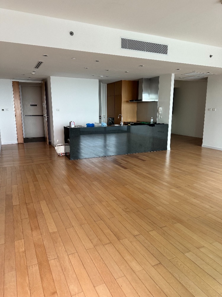 For RentCondoRama3 (Riverside),Satupadit : For rent!! 6-star luxury condo at The Pano Rama 3, 2 bedrooms with built-in furniture, large balcony with the most beautiful curve view of the Chao Phraya River, near Central Rama 3