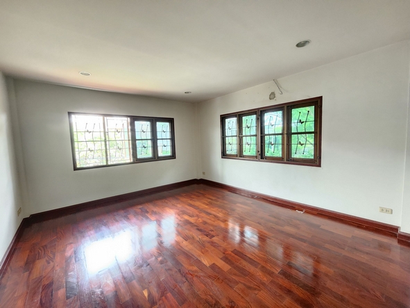 For SaleHouseChaengwatana, Muangthong : Single house for sale, size 93 sq m., Soi Prachachuen-Pat Kret 2, next to Grand Canal, east side