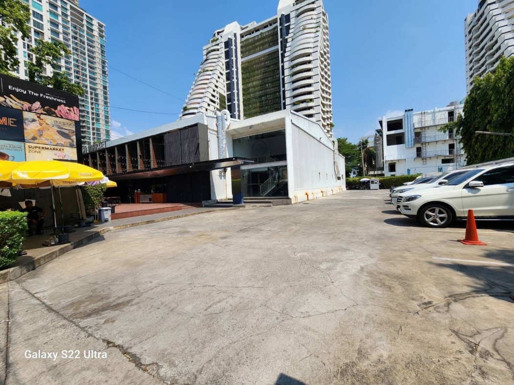 For SaleLandSukhumvit, Asoke, Thonglor : Land area of 3 rai (1,361 square wah) located in Soi Sukhumvit 39 (Phrom Phong).