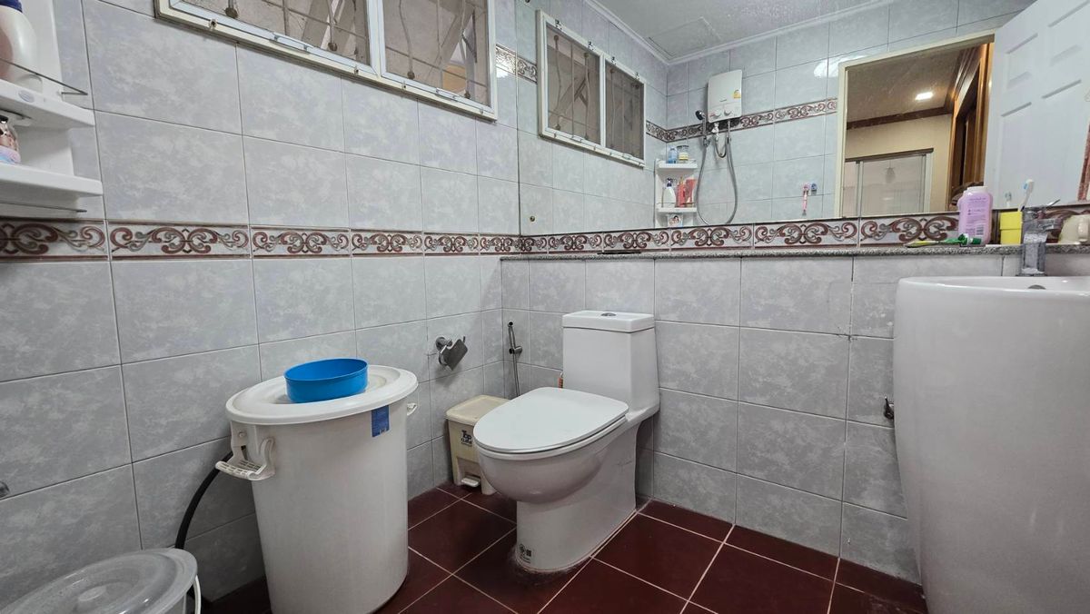 ขายบ้านเกษตรศาสตร์ รัชโยธิน : ขายบ้านเดี่ยว 2 ชั้น หมู่บ้านนันทวัน-วัชรพล  ถนนสุขาภิบาล 5 เขตบางเขน กรุงเทพมหานคร เนื้อที่ 91 ตารางวา พื้นที่ใช้สอย 220 ตารางเมตร 4 ห้องนอน 3 ห้องน้ำ