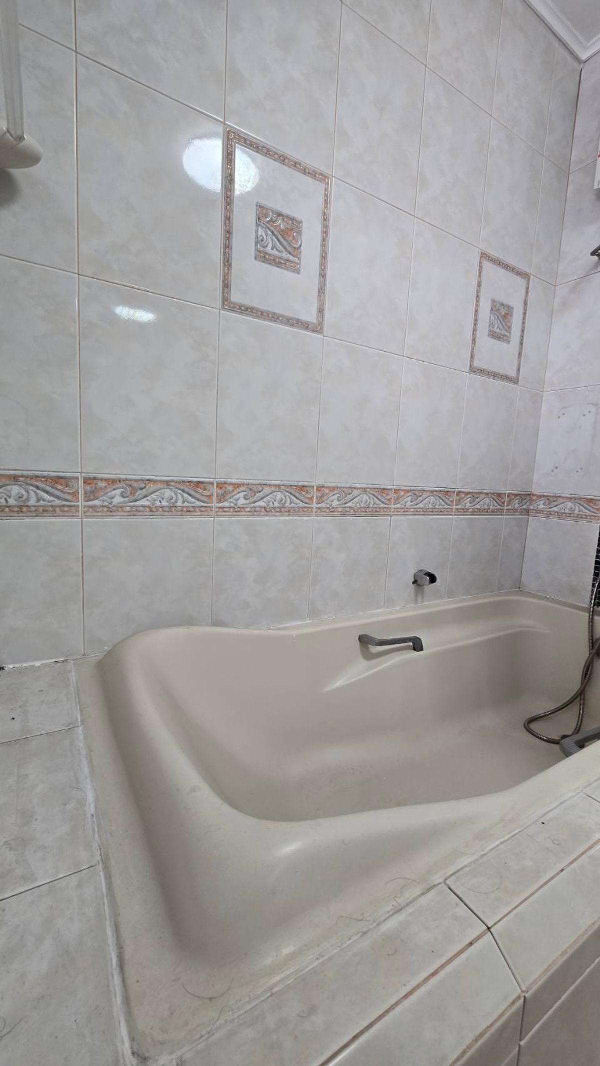 ขายบ้านเกษตรศาสตร์ รัชโยธิน : ขายบ้านเดี่ยว 2 ชั้น หมู่บ้านนันทวัน-วัชรพล  ถนนสุขาภิบาล 5 เขตบางเขน กรุงเทพมหานคร เนื้อที่ 91 ตารางวา พื้นที่ใช้สอย 220 ตารางเมตร 4 ห้องนอน 3 ห้องน้ำ