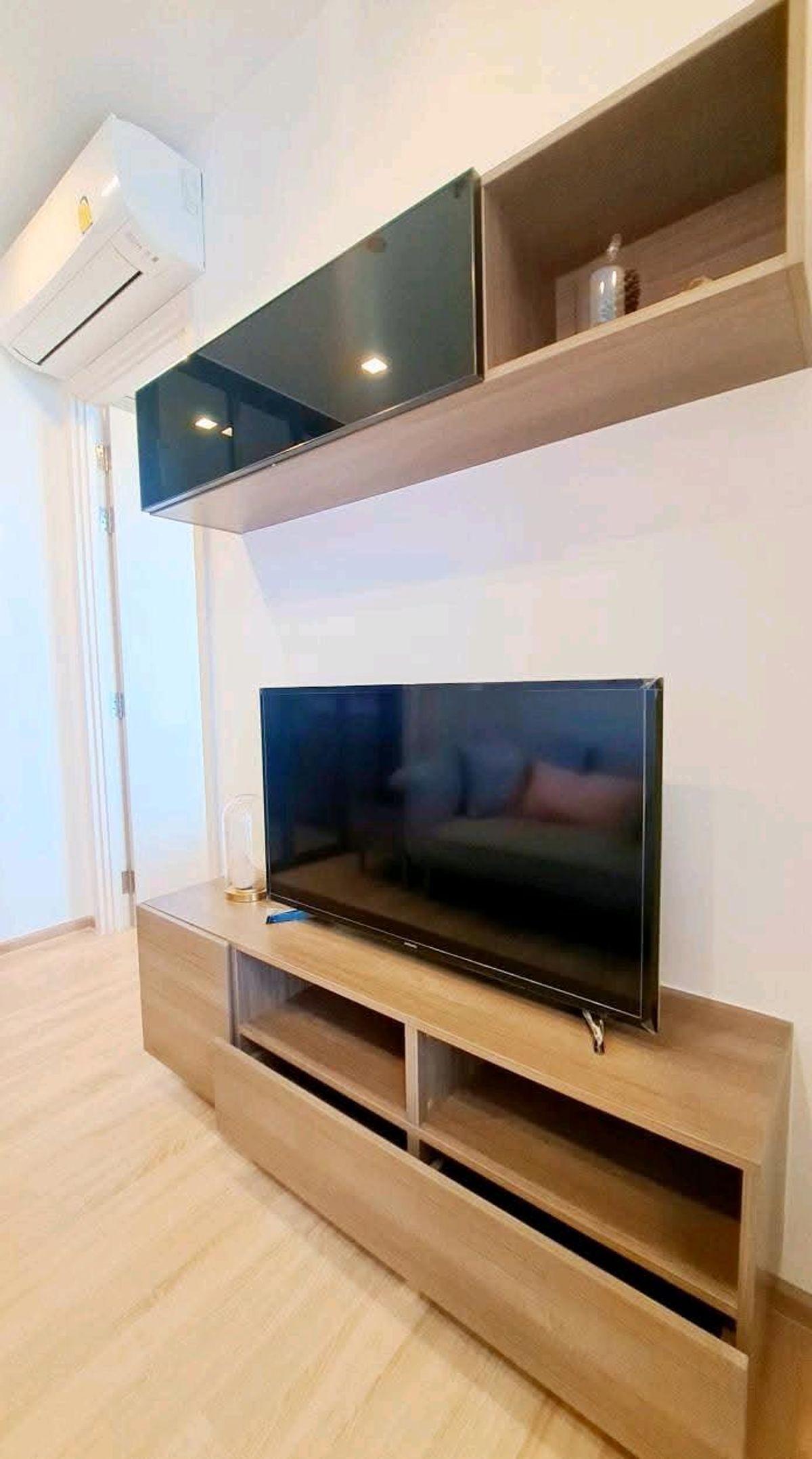 For RentCondoSapankwai,Jatujak : For rent / sale, Condo The Line Phahol - Pradipat, ready to move in, special price