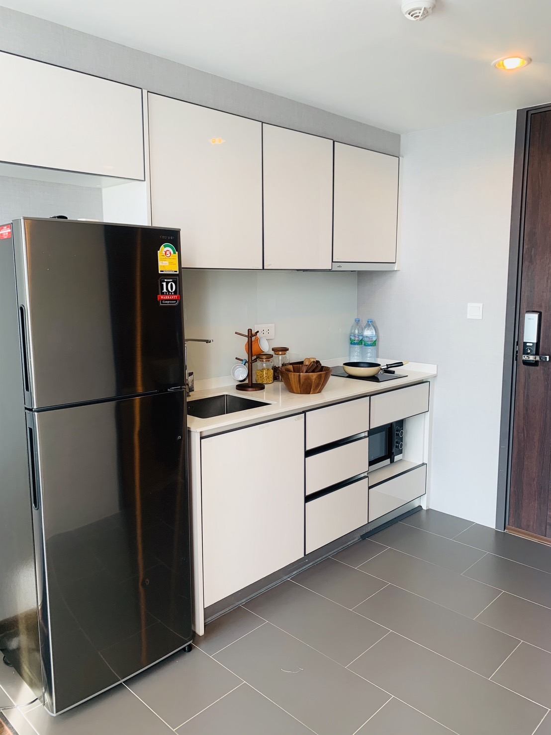 ให้เช่าคอนโดสุขุมวิท อโศก ทองหล่อ : C Ekkamai, 1 bed, 24000 per month