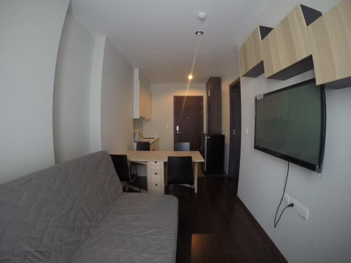 For RentCondoSukhumvit, Asoke, Thonglor : For rent! Condo C Ekamai 1 bedroom near BTS EkamaiComfortable living space of 31.84 sq.m. Special price 18,000 Baht/month!