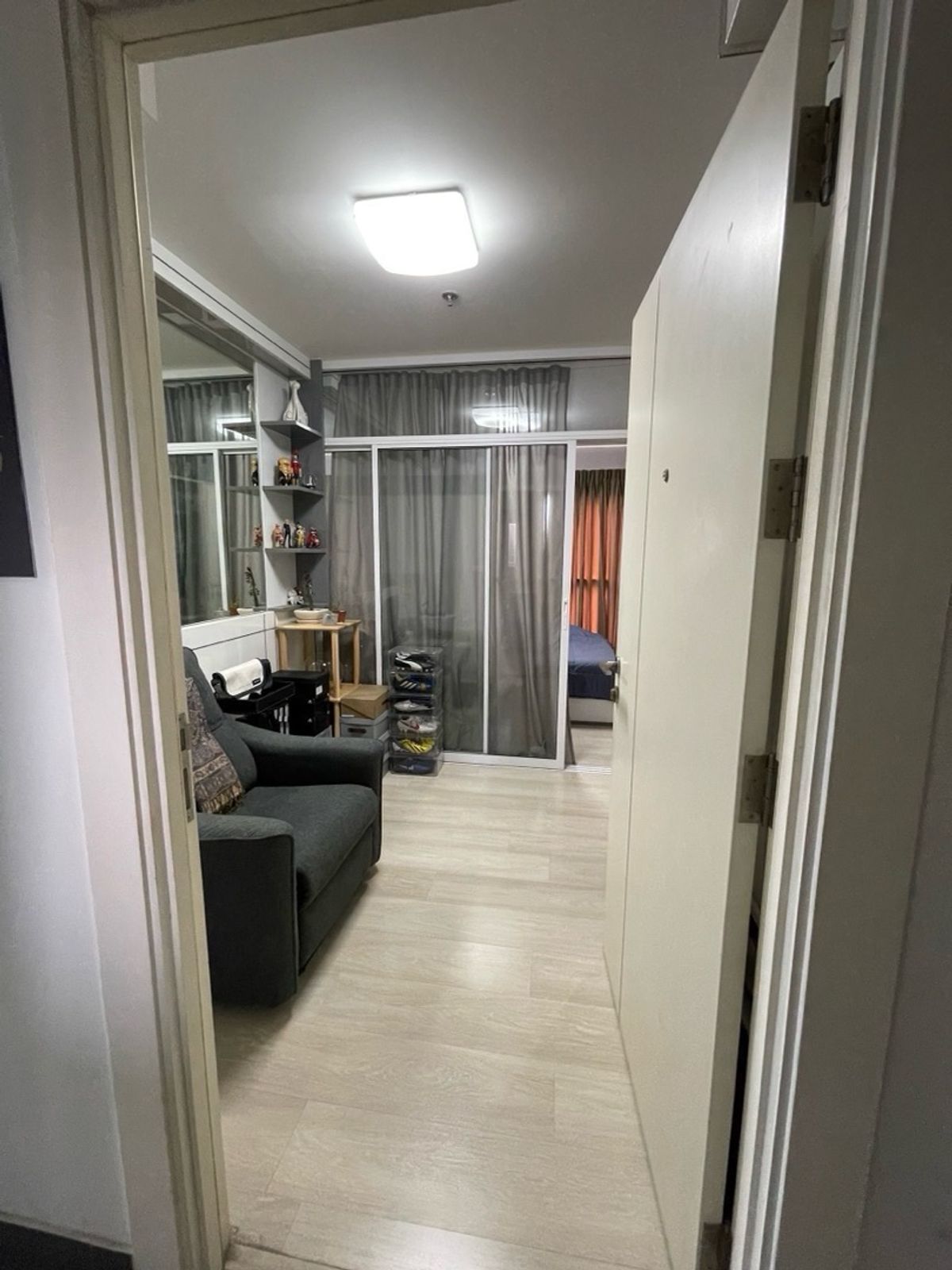 For SaleCondoRattanathibet, Sanambinna : Aspire Rattanathibet 1, swimming pool view, beautifully decorated room, complete furniture + electrical appliances, ready to move in, selling for 1.65 million baht, aspire rattanatibet