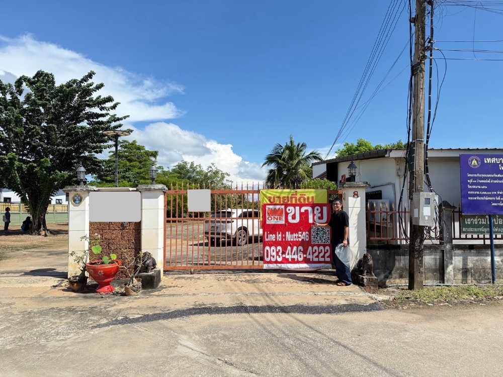 For SaleLandSukhothai : For sale cheap, beautiful land plot, 6 rai 62 sq m, with a single-storey house and a 23-room rental business (fully rented), ready to continue the business, behind the Amway shop, Mueang Sukhothai District, Sukhothai Province