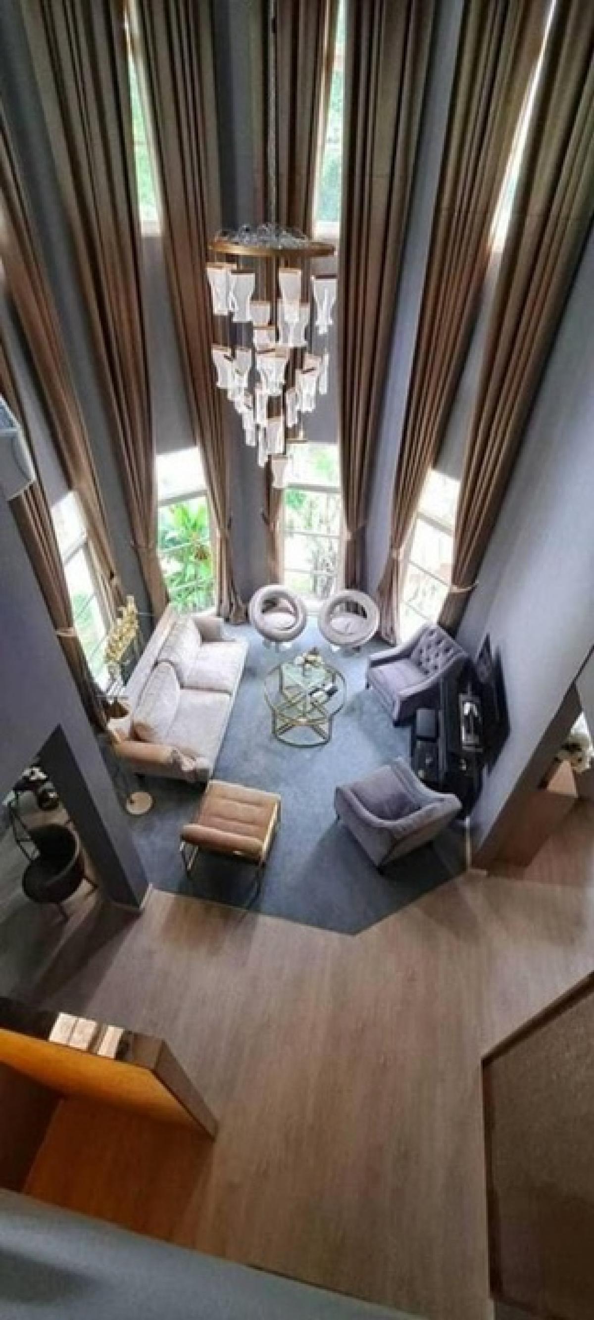 For SaleHouseLadkrabang, Suwannaphum Airport : 📢👇 Urgent sale, 2-storey luxury house, special price, at Lalin Green Ville Village, Rama 9-On Nut-Suvarnabhumi, the largest in the village, next to the Airport Link station, near Rama 9 Expressway, near Robinson, Paseo, Makro