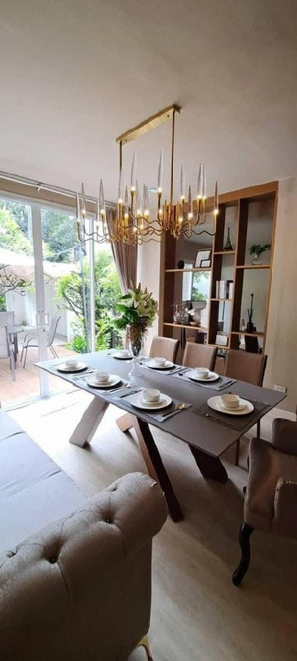 For SaleHouseLadkrabang, Suwannaphum Airport : 📢👇 Urgent sale, 2-storey luxury house, special price, at Lalin Green Ville Village, Rama 9-On Nut-Suvarnabhumi, the largest in the village, next to the Airport Link station, near Rama 9 Expressway, near Robinson, Paseo, Makro