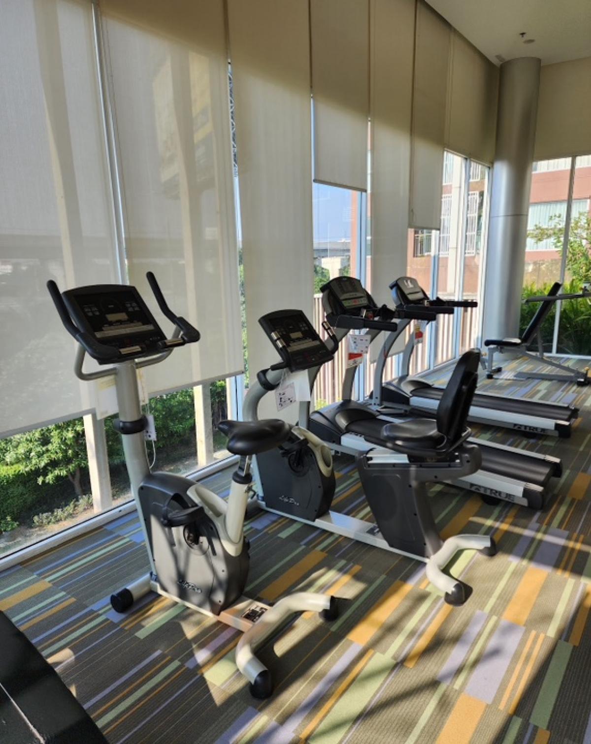 For SaleCondoRattanathibet, Sanambinna : Aspire Rattanathibet 1, swimming pool view, beautifully decorated room, complete furniture + electrical appliances, ready to move in, selling for 1.65 million baht, aspire rattanatibet