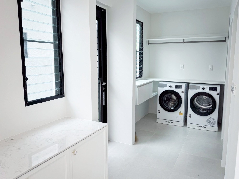 For RentHousePattanakan, Srinakarin : For rent: New single house, Nantawan Rama 9, New Krungthep Kreetha, 123 sqw, private corner unit