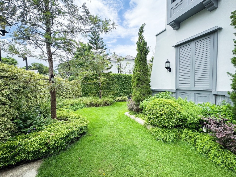 For RentHousePattanakan, Srinakarin : For rent: New single house, Nantawan Rama 9, New Krungthep Kreetha, 123 sqw, private corner unit