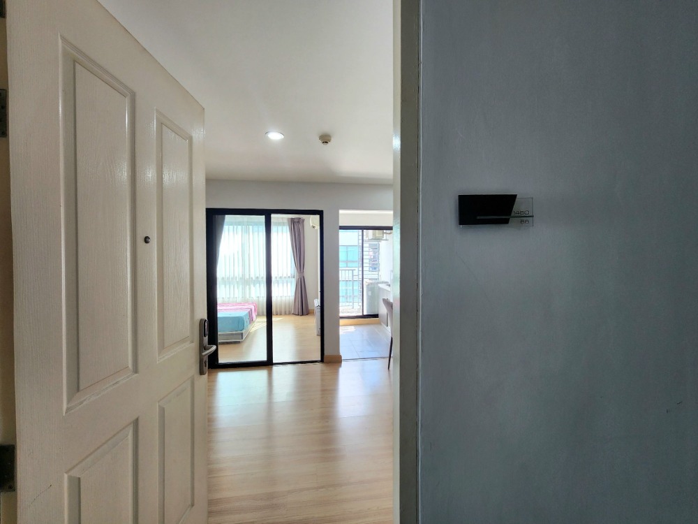 For RentCondoBangna, Bearing, Lasalle : Status as shown in the cover photo**Vacant room, has washing machine, provides items as shown in the photo**For rent The Nich Mono Bangna Phase 2**SN431.37