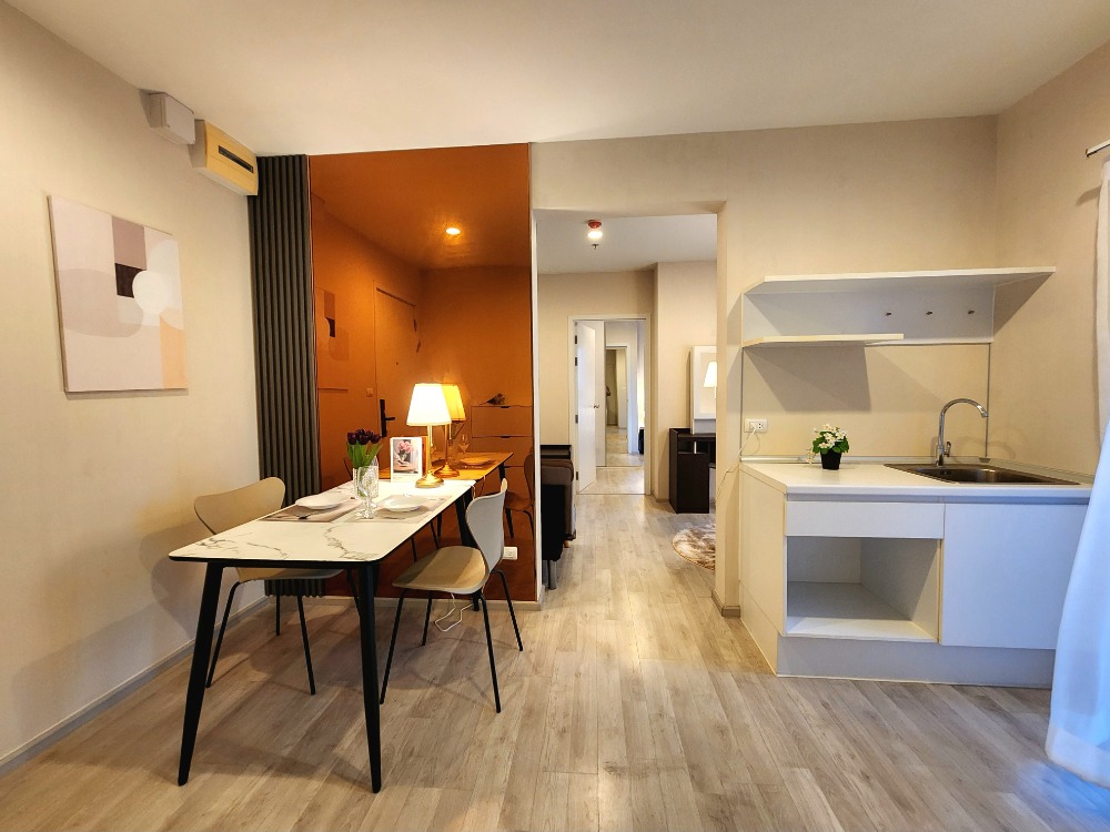 For RentCondoNonthaburi, Bang Yai, Bangbuathong : The condition is as shown. North direction**New, first hand!! The room is available. Beautiful and luxurious. The picture is from the real room** For rent, Plum Condo Central Station Phase 1, beautiful view, not long to wait for the lift. SN490.73