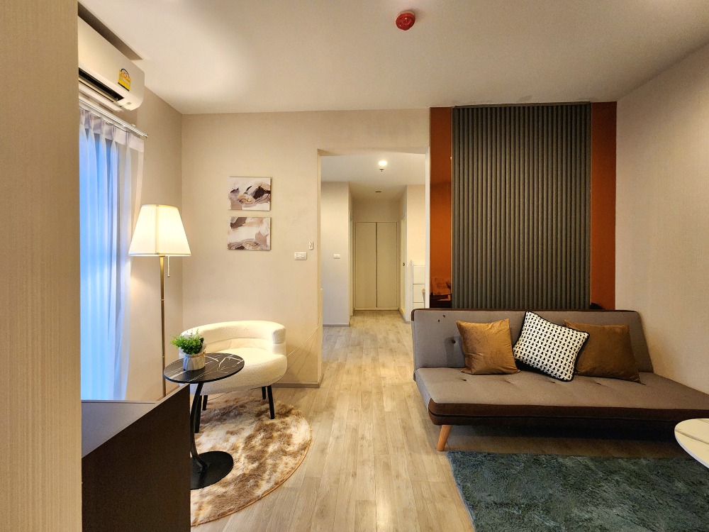 For RentCondoNonthaburi, Bang Yai, Bangbuathong : The condition is as shown. North direction**New, first hand!! The room is available. Beautiful and luxurious. The picture is from the real room** For rent, Plum Condo Central Station Phase 1, beautiful view, not long to wait for the lift. SN490.73