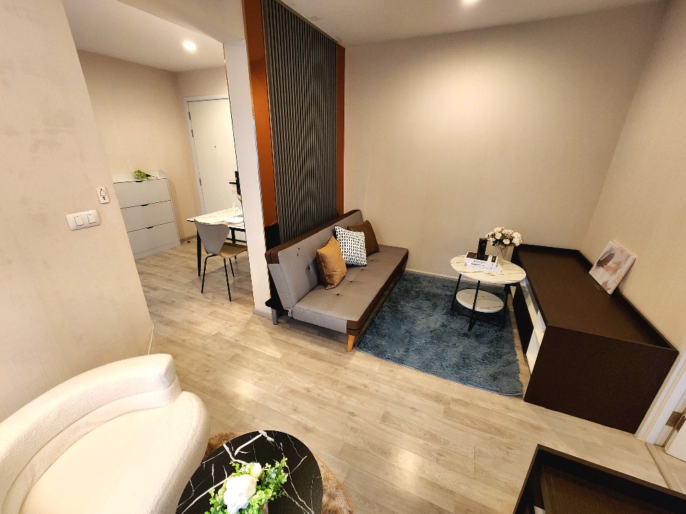 For RentCondoNonthaburi, Bang Yai, Bangbuathong : The condition is as shown. North direction**New, first hand!! The room is available. Beautiful and luxurious. The picture is from the real room** For rent, Plum Condo Central Station Phase 1, beautiful view, not long to wait for the lift. SN490.73