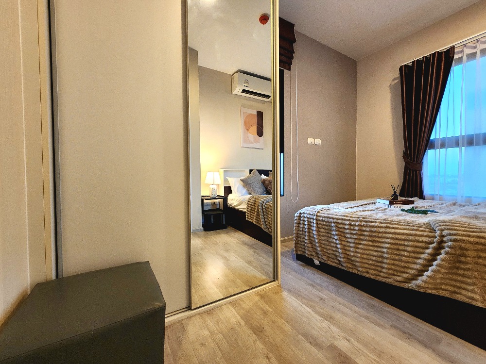 For RentCondoNonthaburi, Bang Yai, Bangbuathong : The condition is as shown. North direction**New, first hand!! The room is available. Beautiful and luxurious. The picture is from the real room** For rent, Plum Condo Central Station Phase 1, beautiful view, not long to wait for the lift. SN490.73