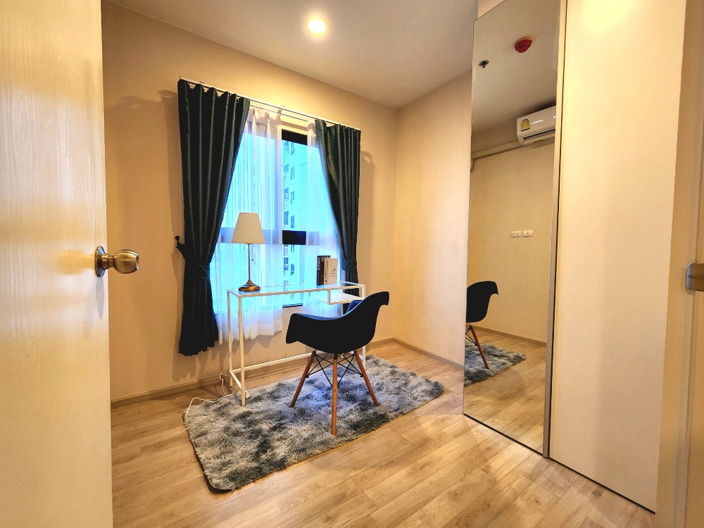 For RentCondoNonthaburi, Bang Yai, Bangbuathong : The condition is as shown. North direction**New, first hand!! The room is available. Beautiful and luxurious. The picture is from the real room** For rent, Plum Condo Central Station Phase 1, beautiful view, not long to wait for the lift. SN490.73