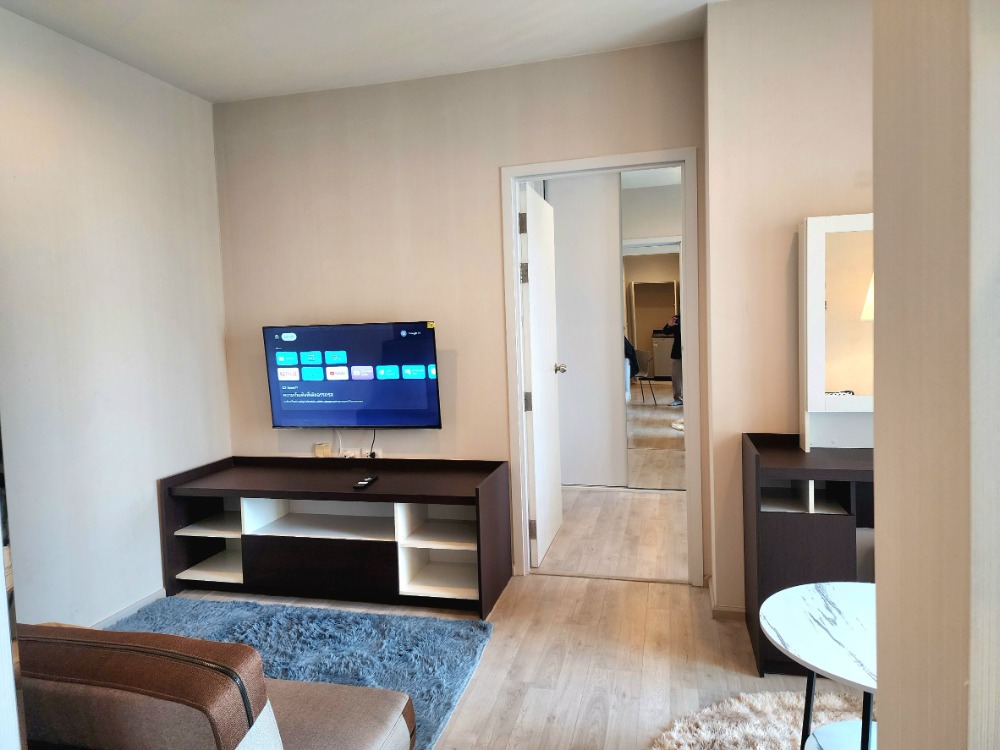 For RentCondoNonthaburi, Bang Yai, Bangbuathong : The condition is as shown. North direction**New, first hand!! The room is available. Beautiful and luxurious. The picture is from the real room** For rent, Plum Condo Central Station Phase 1, beautiful view, not long to wait for the lift. SN490.73