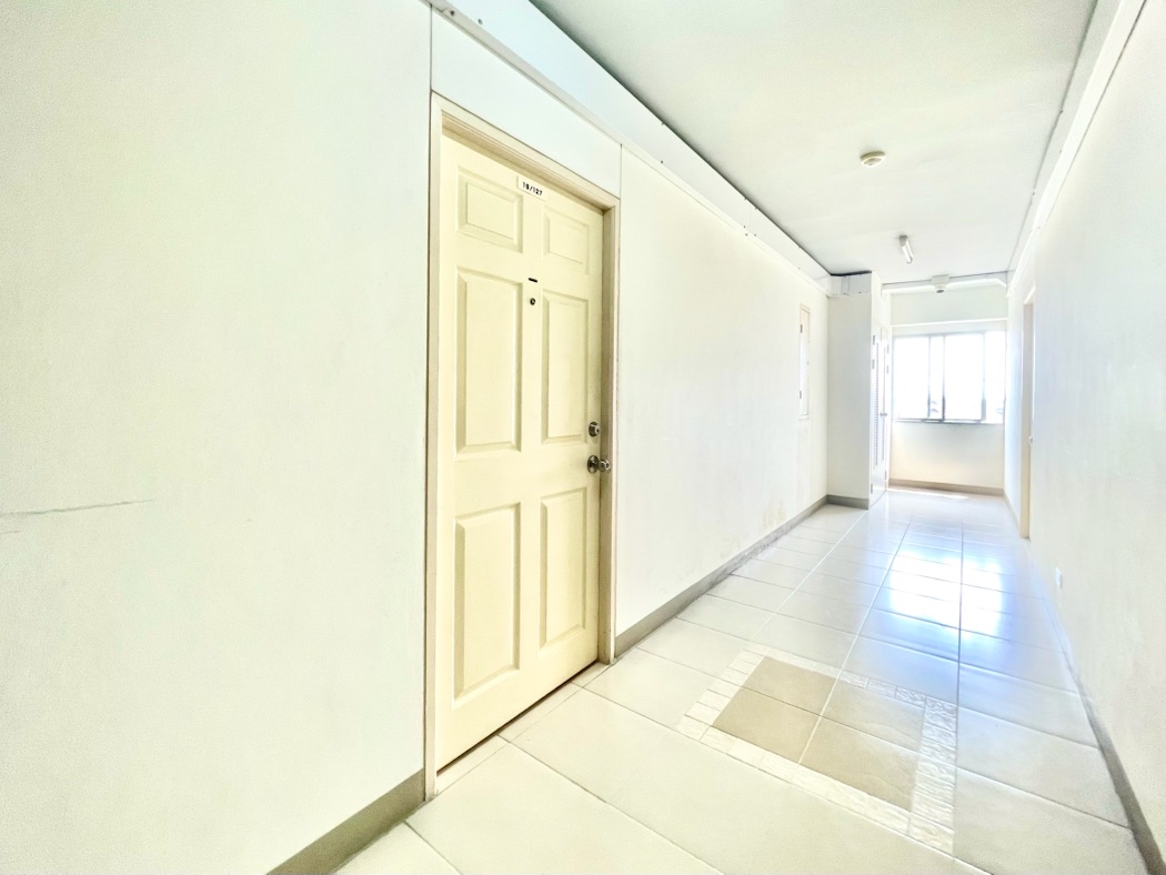 ขายคอนโดนวมินทร์ รามอินทรา : ขาย คอนโด Lumpini Condo Town รามอินทรา-หลักสี่ 35.15 ตรม. ติด BTS รามอินทรา 3 และเซ็นทรัลรามอินทรา รีโนเวทใหม่ ห้องมุม วิวโล่ง ราคาพิเศษ