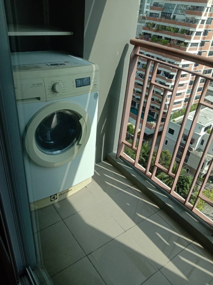 For RentCondoSathorn, Narathiwat : For rent 📍Centric Sathorn - Saint Louis 📍 Fully furnished and electrical appliances, near BTS Surasak.