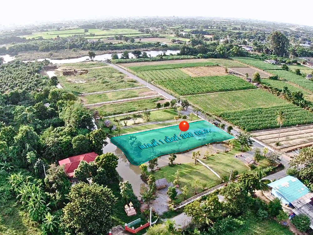 For SaleLandNakhon Pathom : Land for sale by the river in Nakhon Pathom, next to a canal at the back, with a beautiful pond, 385 square wah