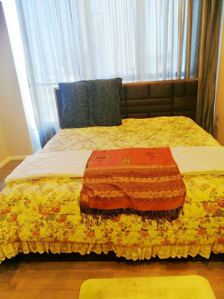 For RentCondoSathorn, Narathiwat : For rent: The Room Sarhorn-St.Louis 1 BD 35 sqm. Ready to move in.