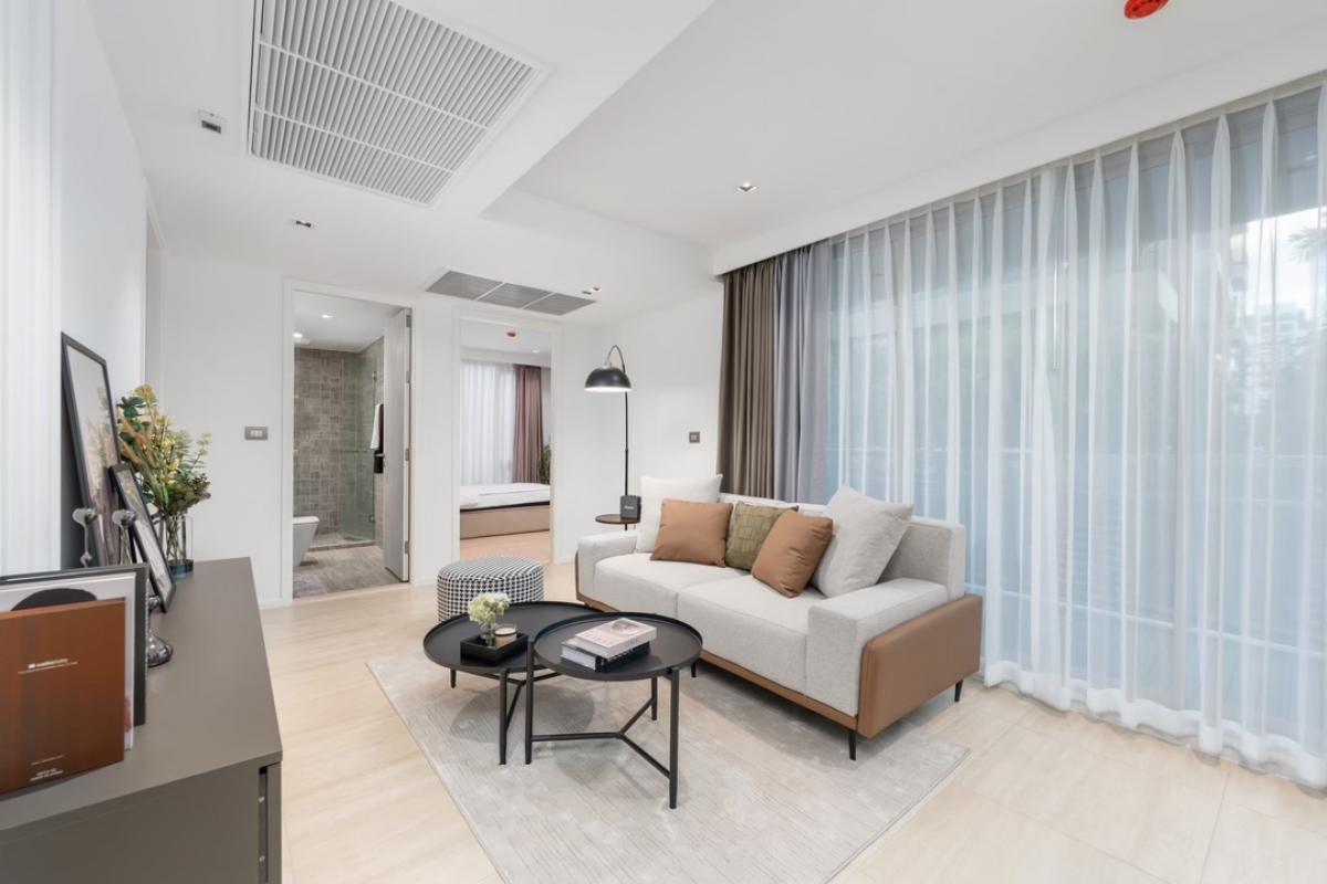 ขายคอนโดวิทยุ ชิดลม หลังสวน : 📢👇Rare item brand new combine unit, 3 beds at Craft Ploenchit ,one of brand new low rise condo, quiet and peaceful, only 200 meters to BTS Ploenchit,easily access to express way , fully fitted(Pictures as reference)