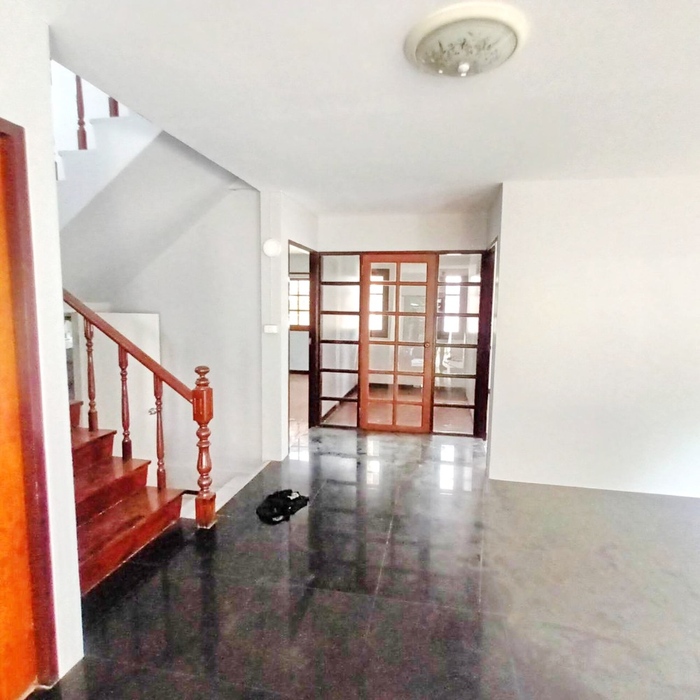 ขายบ้านรัชดา ห้วยขวาง : HK0108😍 For SELL ขาย บ้านเดี่ยว House 2 ชั้น,🚪4 ห้องนอน🚄ใกล้ MRT ห้วยขวาง 🏢ประชาราษฎร์บำเพ็ญ🔔พื้นที่บ้าน:61ตร.วา🔔พื้นที่ใช้สอย:300ตร.ม.💲ขาย:12,900,000฿📞O99-5919653,O65-9423251✅LineID:@sureresidence