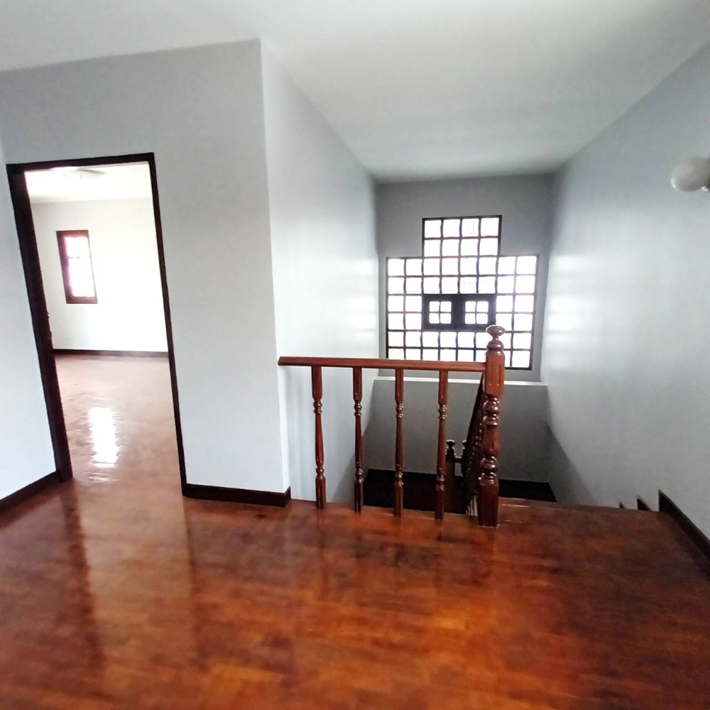 ขายบ้านรัชดา ห้วยขวาง : HK0108😍 For SELL ขาย บ้านเดี่ยว House 2 ชั้น,🚪4 ห้องนอน🚄ใกล้ MRT ห้วยขวาง 🏢ประชาราษฎร์บำเพ็ญ🔔พื้นที่บ้าน:61ตร.วา🔔พื้นที่ใช้สอย:300ตร.ม.💲ขาย:12,900,000฿📞O99-5919653,O65-9423251✅LineID:@sureresidence