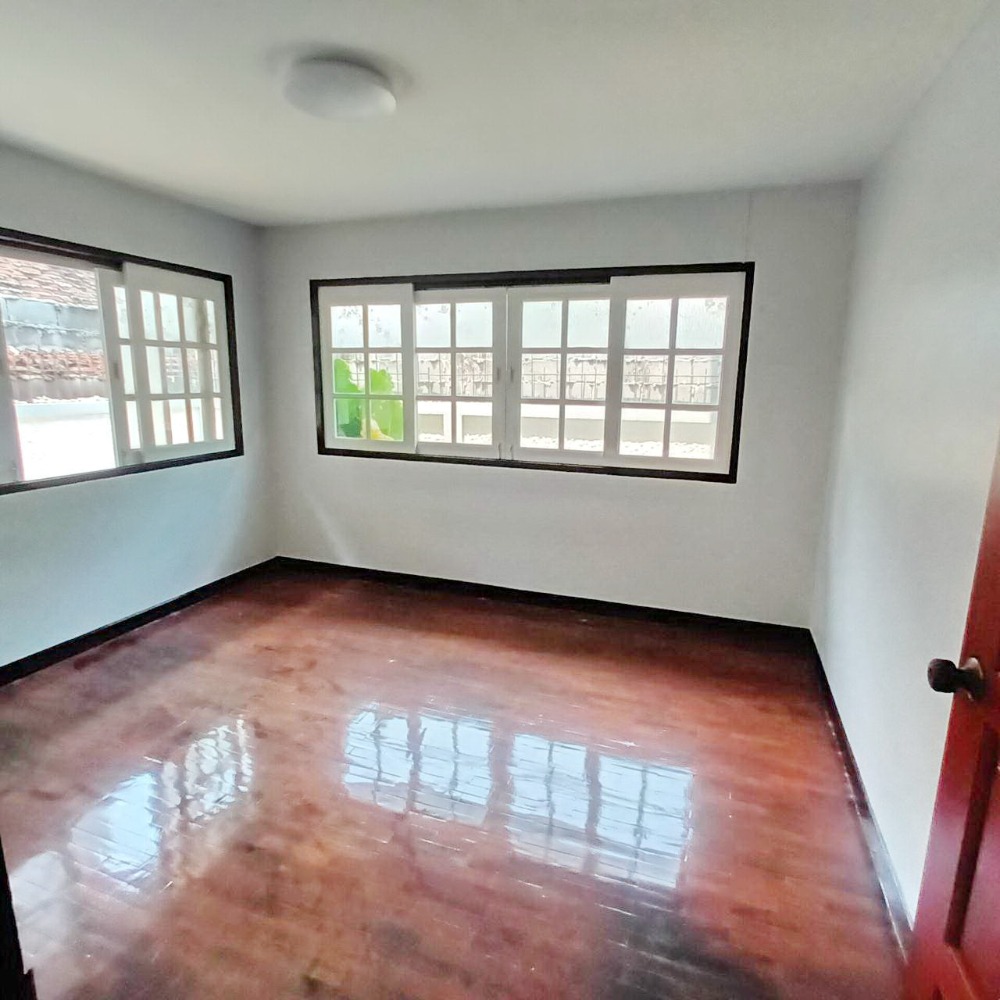 ขายบ้านรัชดา ห้วยขวาง : HK0108😍 For SELL ขาย บ้านเดี่ยว House 2 ชั้น,🚪4 ห้องนอน🚄ใกล้ MRT ห้วยขวาง 🏢ประชาราษฎร์บำเพ็ญ🔔พื้นที่บ้าน:61ตร.วา🔔พื้นที่ใช้สอย:300ตร.ม.💲ขาย:12,900,000฿📞O99-5919653,O65-9423251✅LineID:@sureresidence