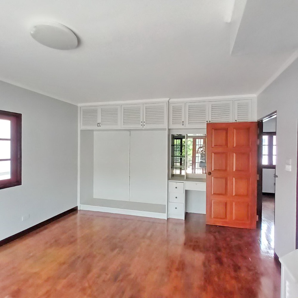 ขายบ้านรัชดา ห้วยขวาง : HK0108😍 For SELL ขาย บ้านเดี่ยว House 2 ชั้น,🚪4 ห้องนอน🚄ใกล้ MRT ห้วยขวาง 🏢ประชาราษฎร์บำเพ็ญ🔔พื้นที่บ้าน:61ตร.วา🔔พื้นที่ใช้สอย:300ตร.ม.💲ขาย:12,900,000฿📞O99-5919653,O65-9423251✅LineID:@sureresidence