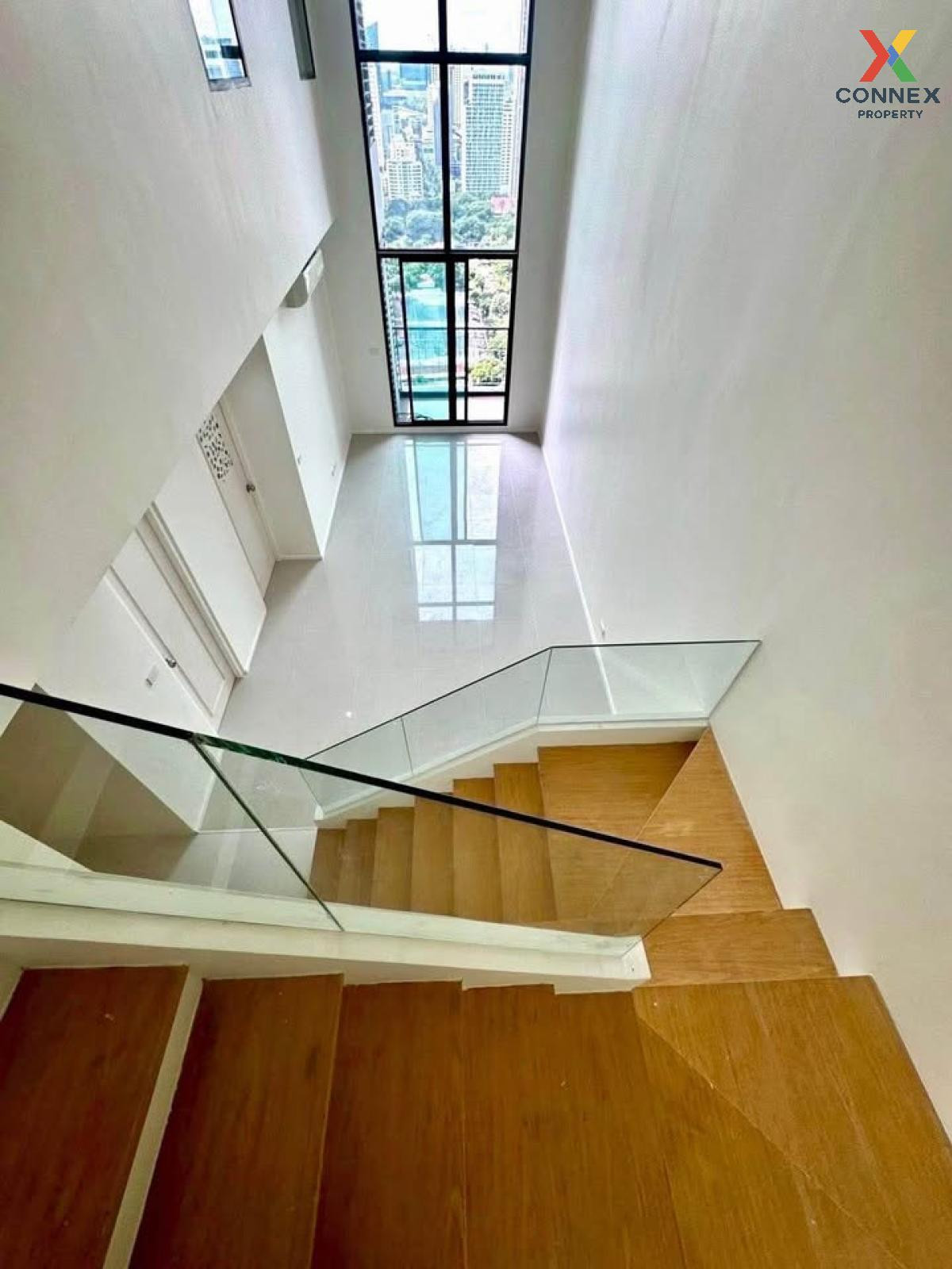 ขายคอนโดพระราม 9 เพชรบุรีตัดใหม่ RCA : ขายคอนโด วิลล่า อโศก ดูเพล็กซ์ MRT-เพชรบุรี มักกะสัน เขต ราชเทวี กรุงเทพ CX-137011