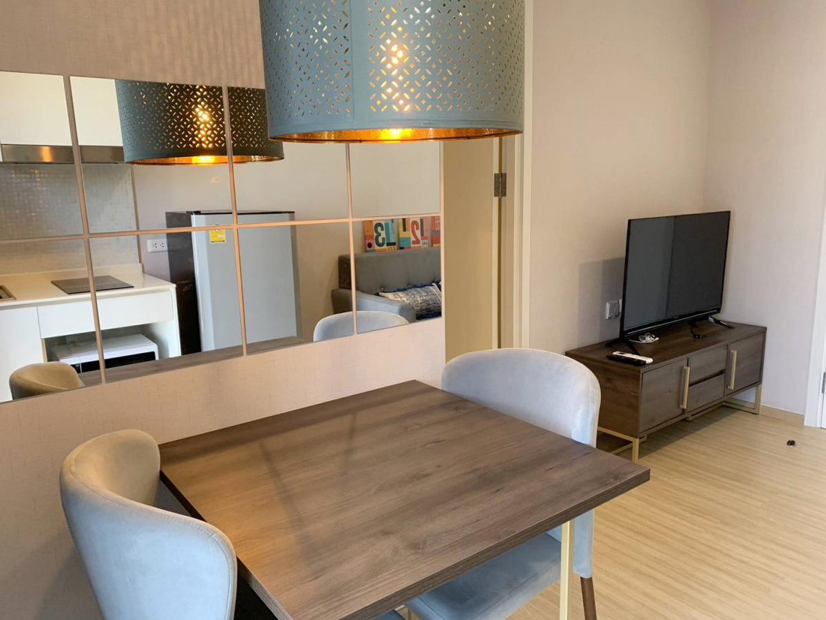 ให้เช่าคอนโดปิ่นเกล้า จรัญสนิทวงศ์ : Plum Condo Pinklao Station for rent : 1 bedroom for 26 sqm. on 22nd floor pool view with nice furnished and electrical appliances.Just 600 m. to MRT Bangyikhan , 90 m. to Pata Pinklao Department Store , 900 m. to Central Pinklao Department Store , 2.5 km.