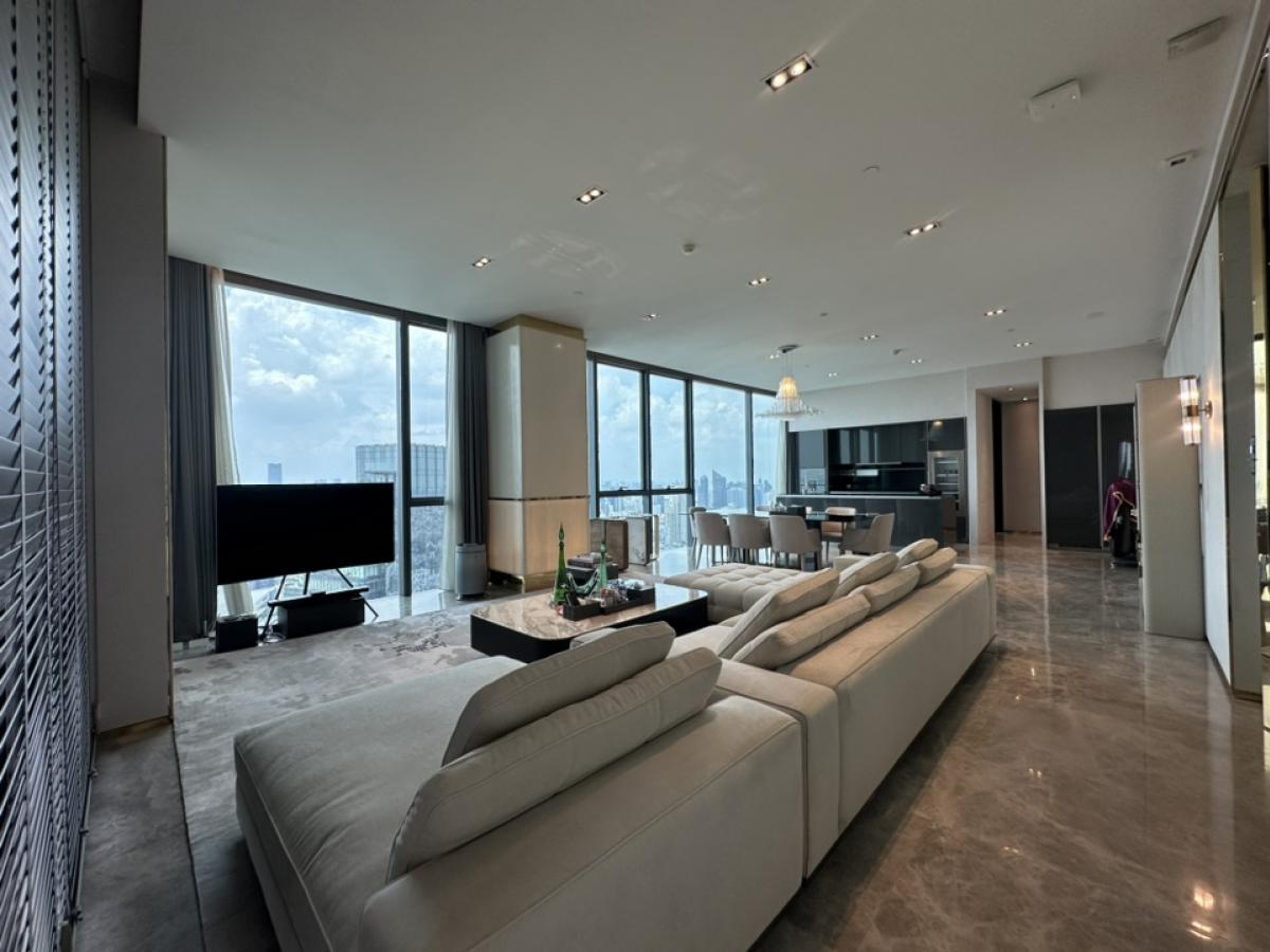 ให้เช่าคอนโดสุขุมวิท อโศก ทองหล่อ : Rental : Penhouse At Marque Sukhumvit , 3 bedroom 4 bathroom 1 Maid's room, Size 296.26 S.qm , 40+ Floor