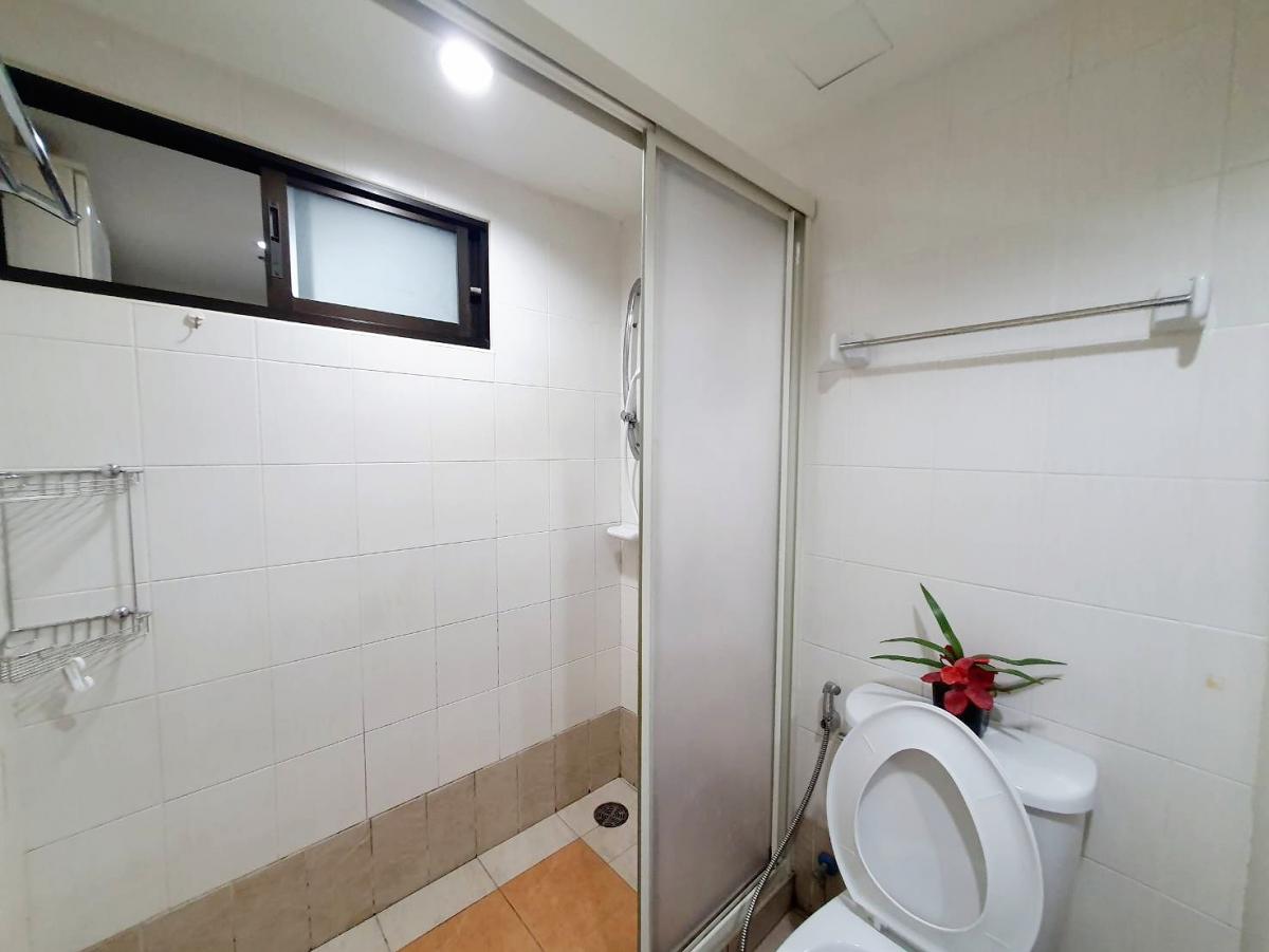 For SaleCondoSapankwai,Jatujak : Condo for sale, Lumpini Ville Phahonyothin-Sutthisan, fully furnished, ready to move in, 30.26 sq m, high view, no blockage, near Government Savings Bank Headquarters and Saphan Khwai BTS