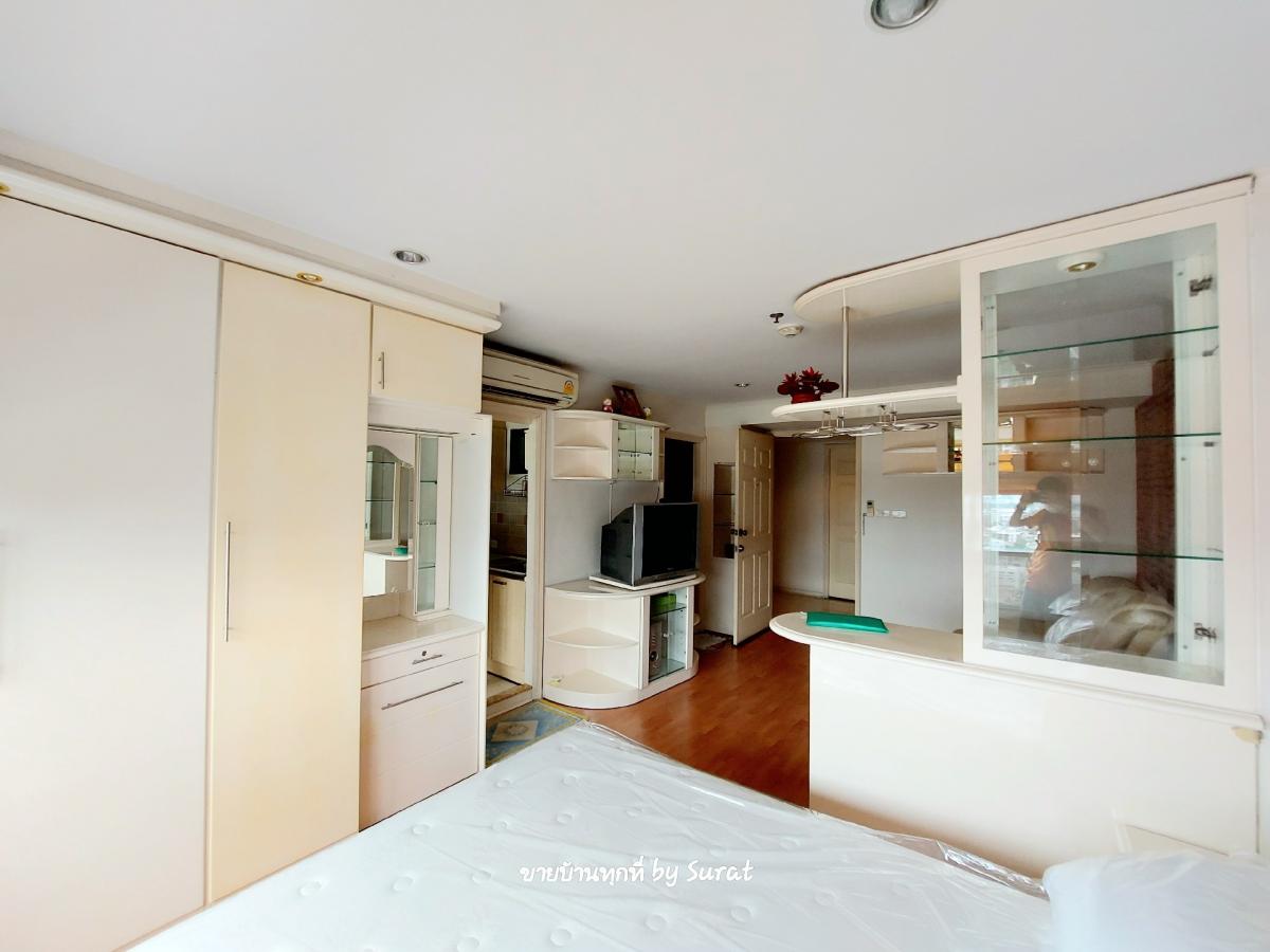 For SaleCondoSapankwai,Jatujak : Condo for sale, Lumpini Ville Phahonyothin-Sutthisan, fully furnished, ready to move in, 30.26 sq m, high view, no blockage, near Government Savings Bank Headquarters and Saphan Khwai BTS