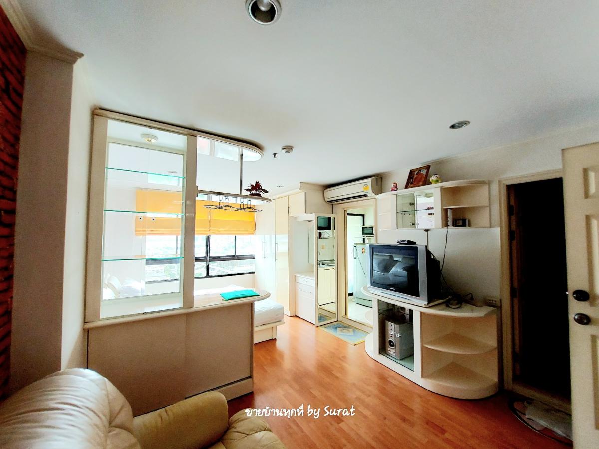 For SaleCondoSapankwai,Jatujak : Condo for sale, Lumpini Ville Phahonyothin-Sutthisan, fully furnished, ready to move in, 30.26 sq m, high view, no blockage, near Government Savings Bank Headquarters and Saphan Khwai BTS