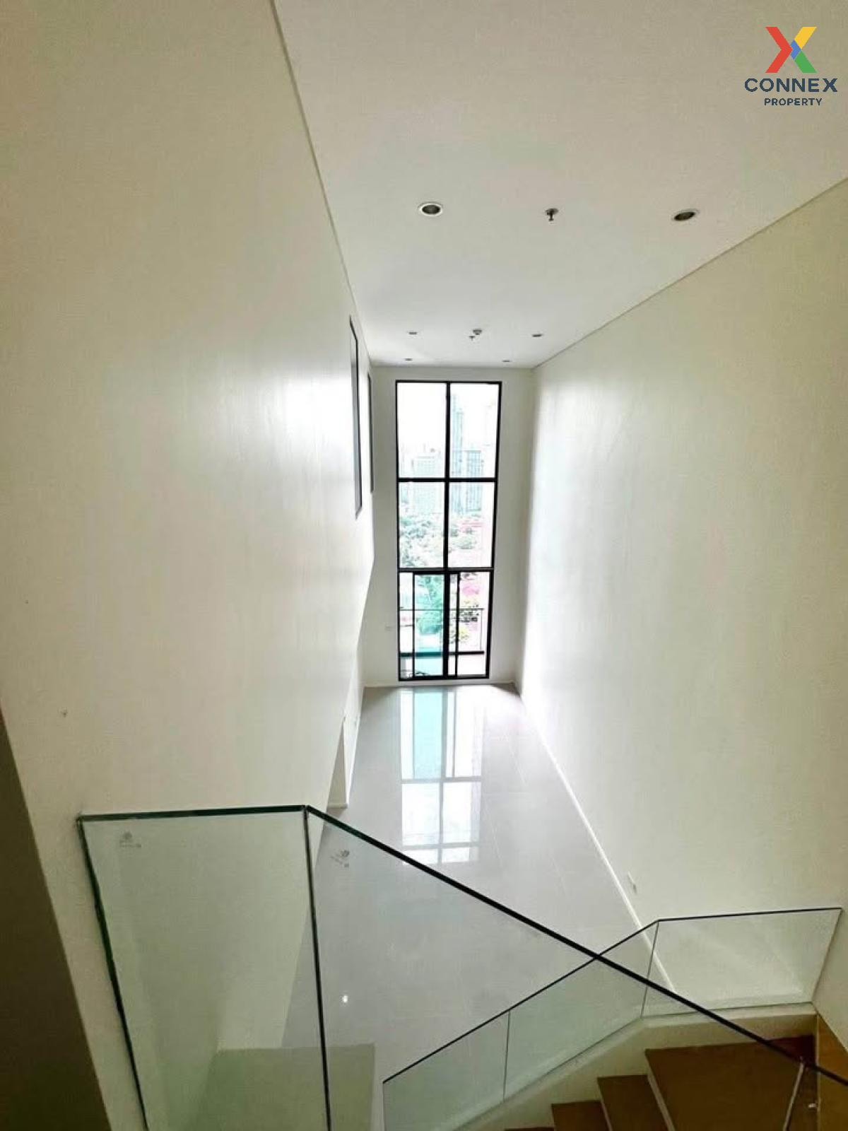 ขายคอนโดพระราม 9 เพชรบุรีตัดใหม่ RCA : ขายคอนโด วิลล่า อโศก ดูเพล็กซ์ MRT-เพชรบุรี มักกะสัน เขต ราชเทวี กรุงเทพ CX-137011